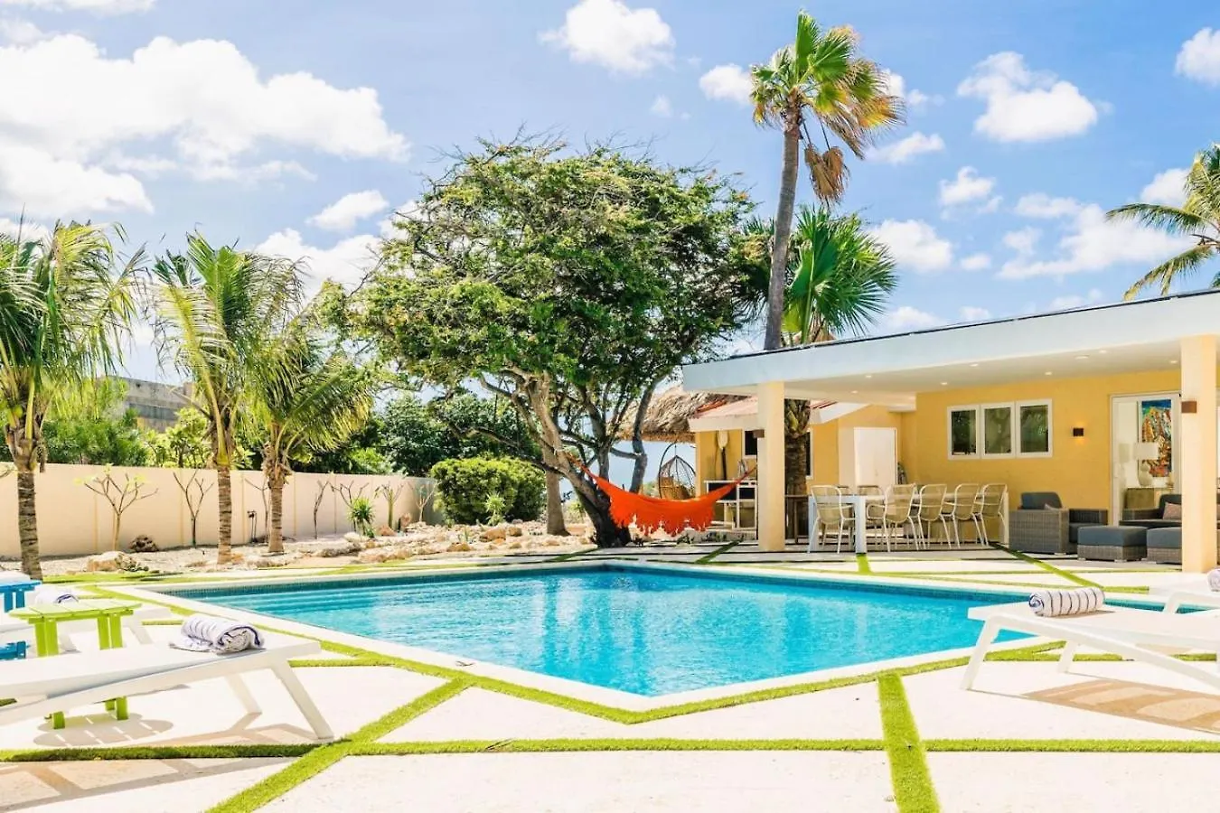 Pelican Beach House By Bocobay Seafront Lux 4Bd Palm Beach Villa