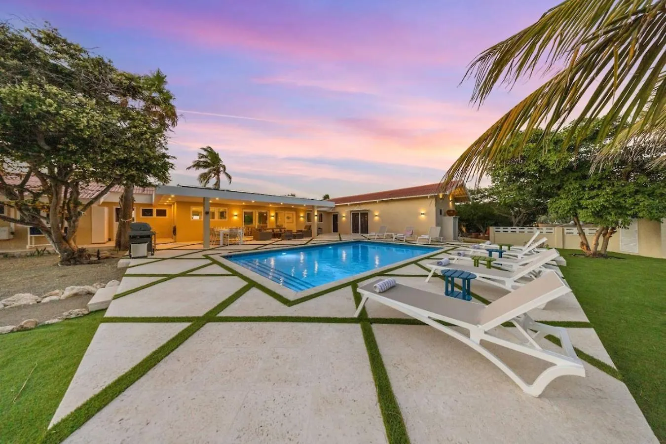 Pelican Beach House By Bocobay Seafront Lux 4Bd Palm Beach Villa